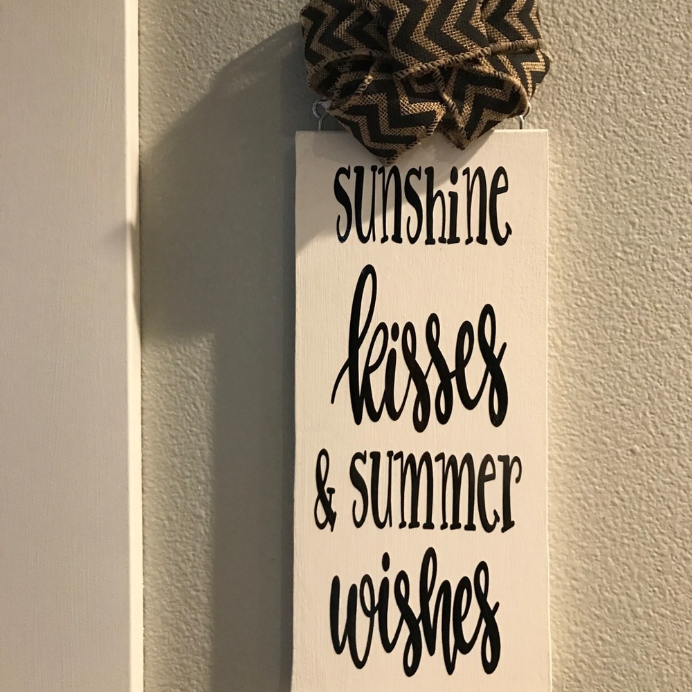Welcoming in Summer Sign